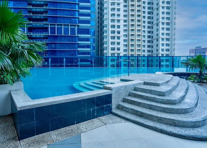 Modern With Balcony Near Ayala Makati Apartment *