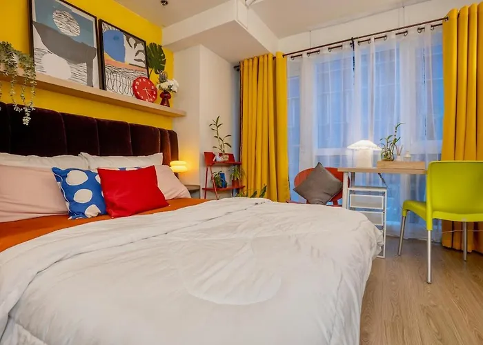 Modern With Balcony Near Ayala Makati Apartment Manila