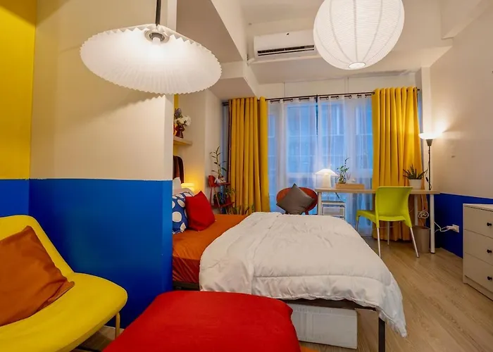 Modern With Balcony Near Ayala Makati Apartment